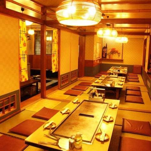 千日前 はつせの店内