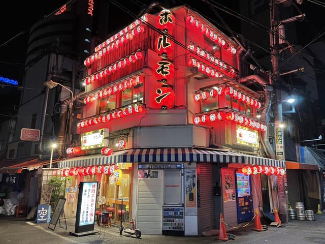焼肉 ホルモン 坂上 裏なんばの外観写真